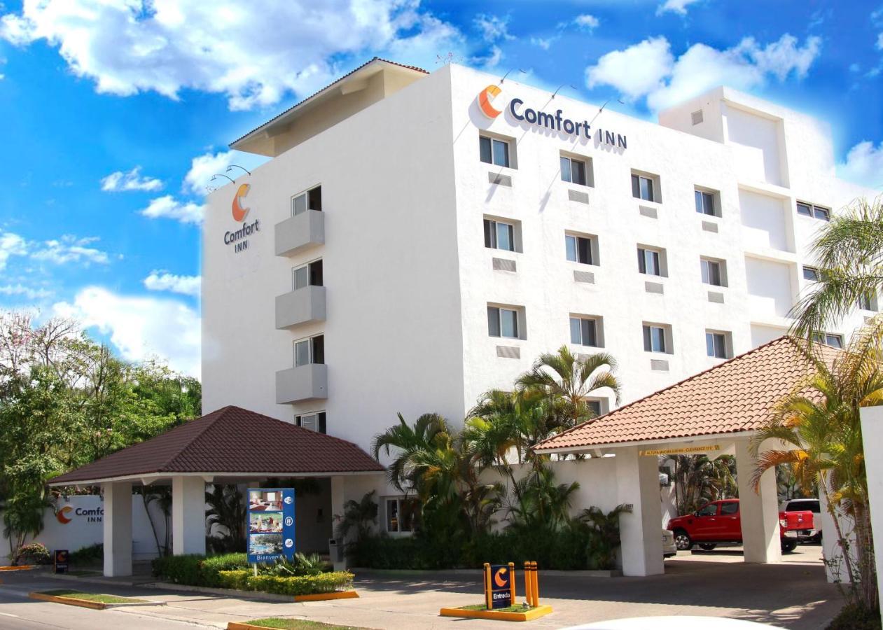 Comfort Inn Puerto Vallarta Exterior photo